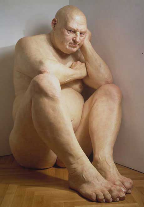 Escultura de Ron Mueck, Big Man 